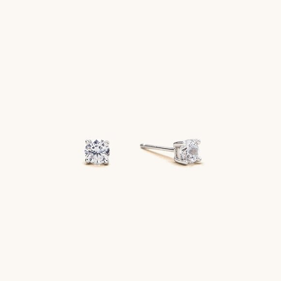 Luxury 925 Sterling Silver Stud Earrings with AAA Cubic Zirconia, Hypoallergenic - Picture 4 of 4